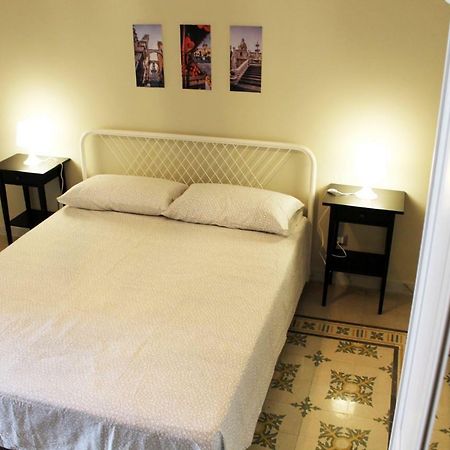 Casa Verdi, Confortevole Bilocale In Centro, 1° P Lägenhet Bagheria Exteriör bild