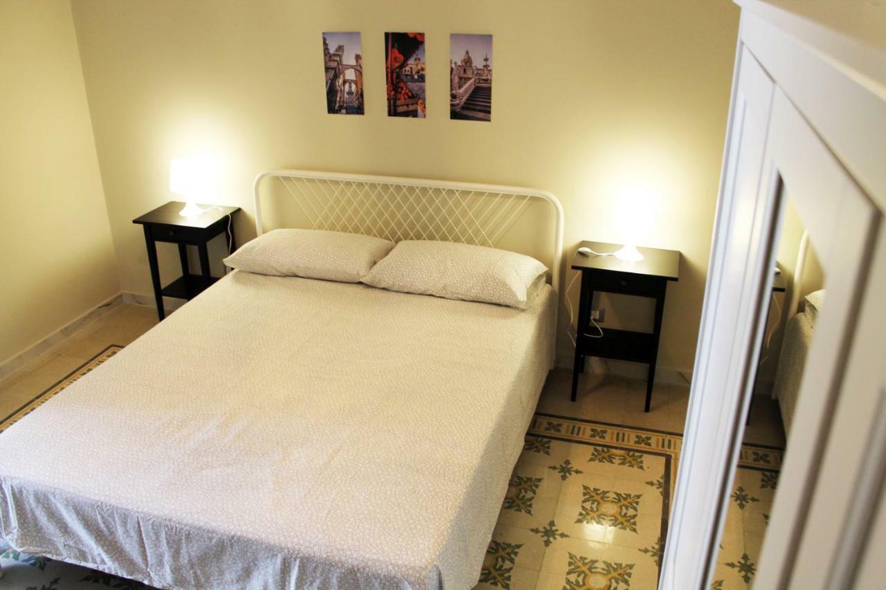 Casa Verdi, Confortevole Bilocale In Centro, 1° P Lägenhet Bagheria Exteriör bild